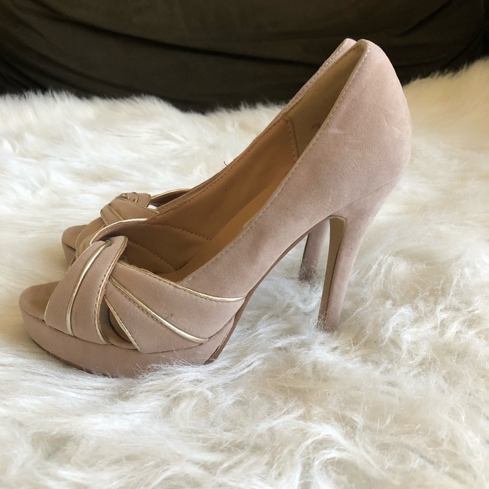 👠Women’s Jimmy Choo Kilda Gold Peep Platforms 👠 - Picture 2 of 5